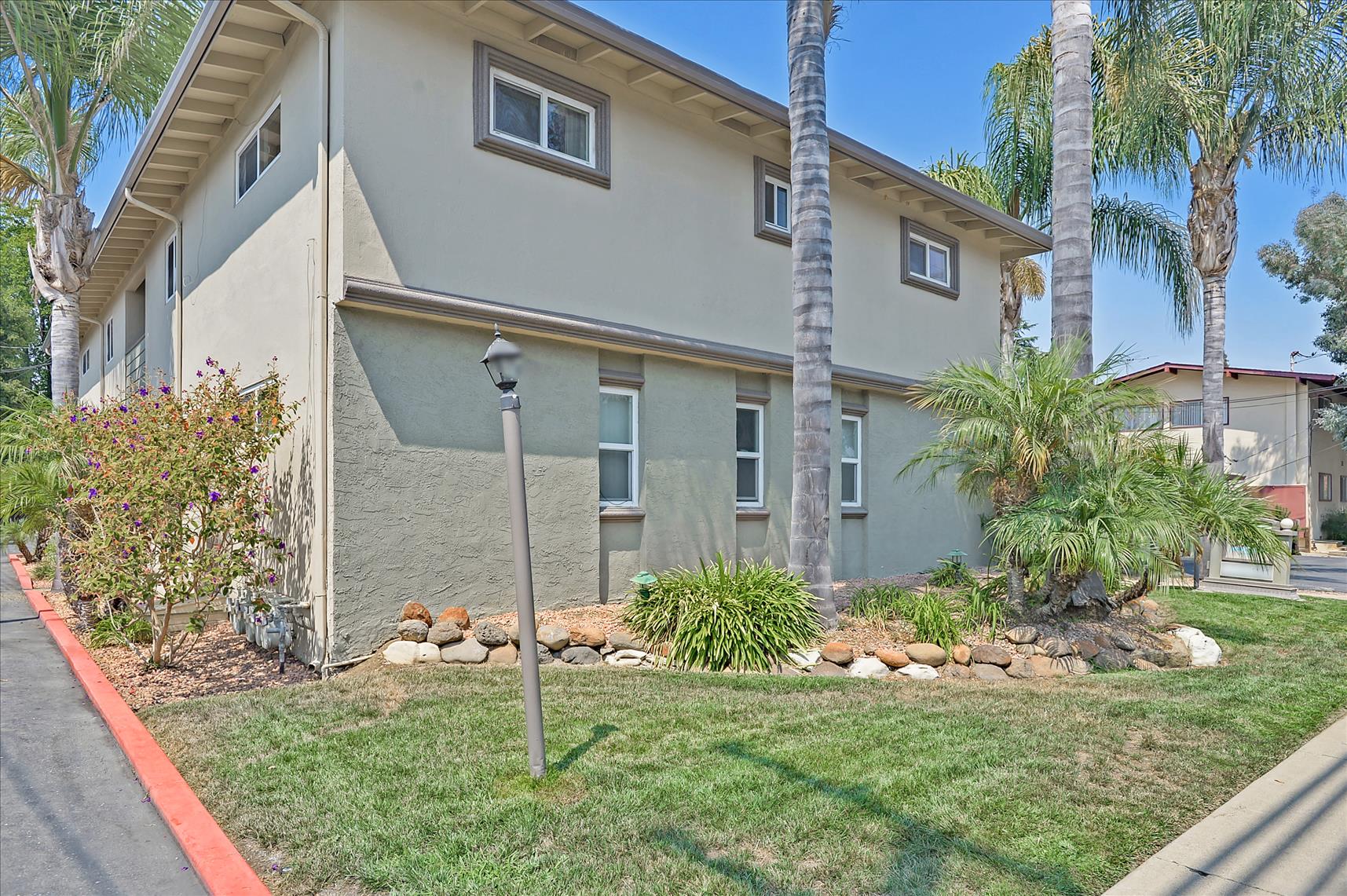 Middle Park Apartments photo 5